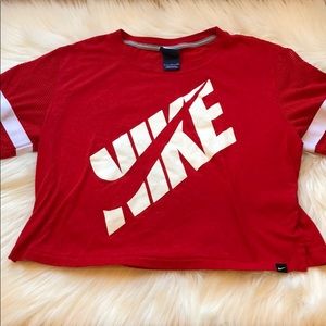 Nike Crop Top